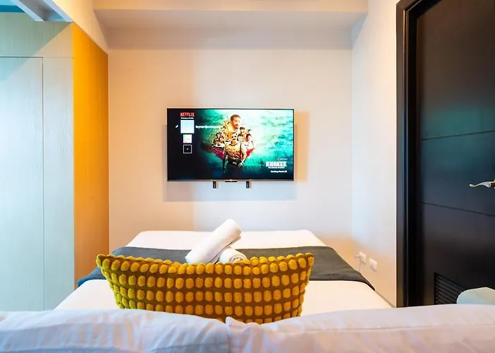 Apartment Modern Minimalist Uptown Parksuites 1br Manila