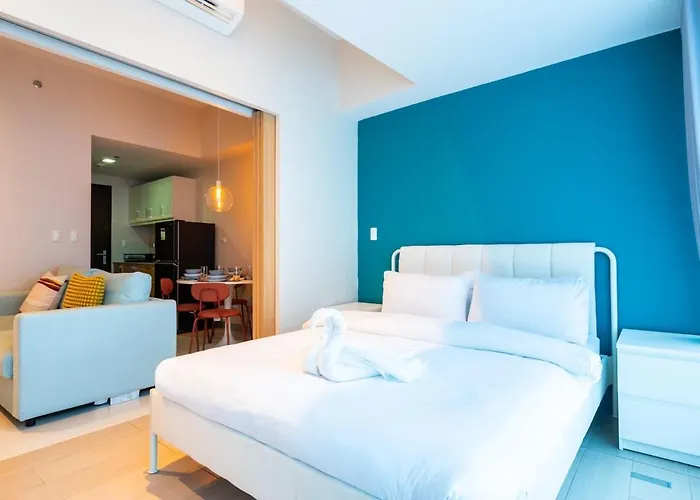Modern Minimalist Uptown Parksuites 1br Apartment