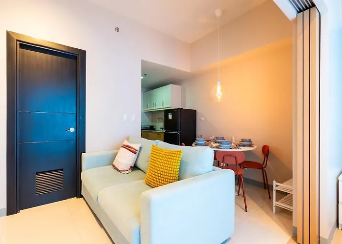 Apartment Modern Minimalist Uptown Parksuites 1br