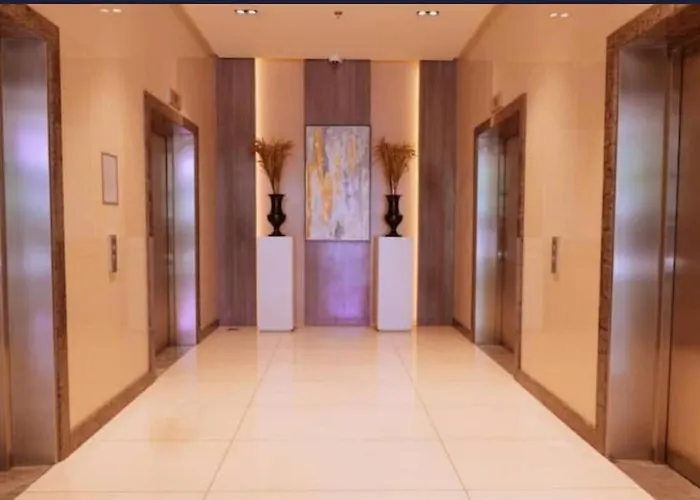 Modern Minimalist Uptown Parksuites 1br Apartment